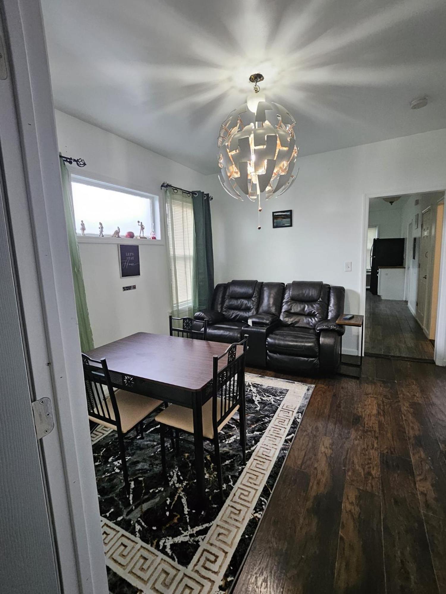 Tkc Homes Irvington Eksteriør bilde